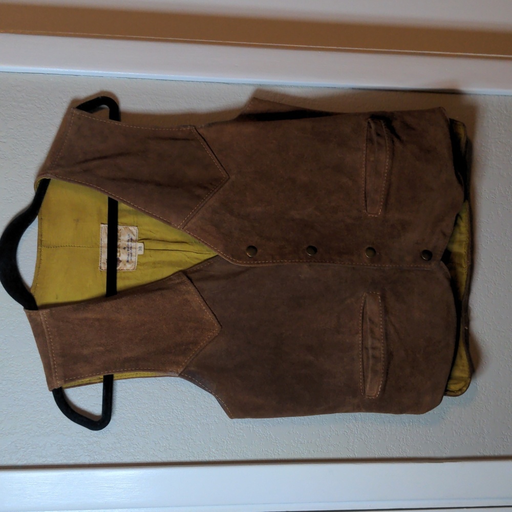 Vintage Men's Berman Buckskin Co. Suede Vest Size 38